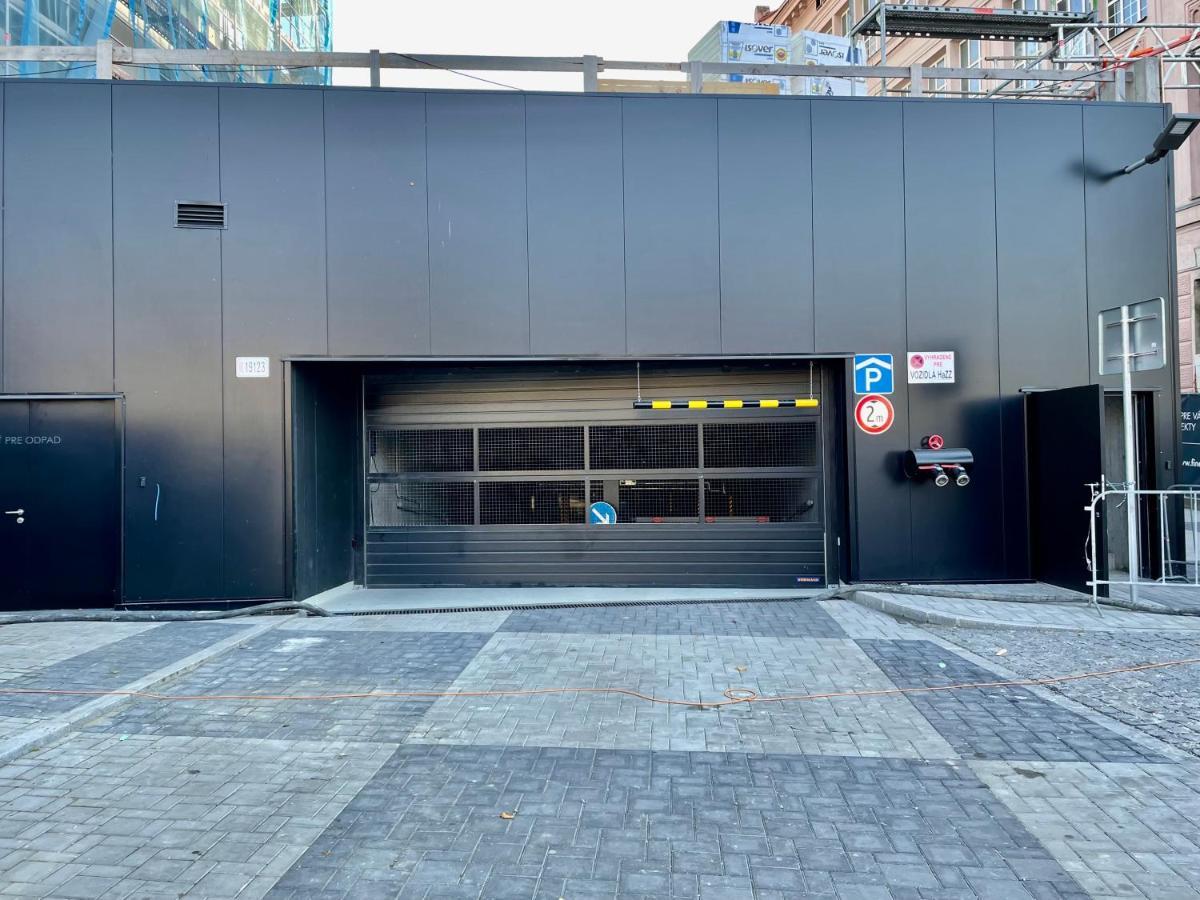 Central Stay Bratislava Eksteriør bilde